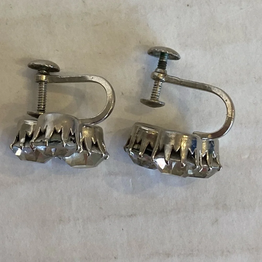 Vintage Clear Crystal Rhinestone Earrings Screw Back Silver Tone Made In Austria